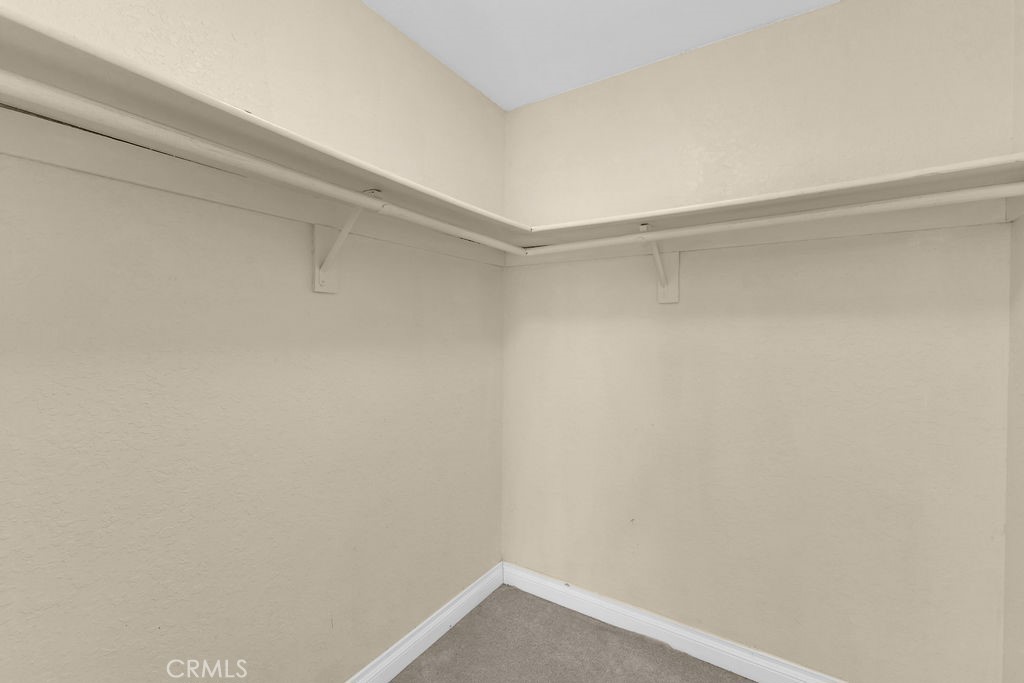 https://media.crmls.org/medias/e76c85ed-0958-4509-a4da-578205fe5095.jpg?preset=X-Large