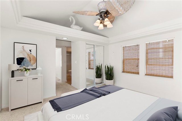 45 Drake Street, Newport Beach CA: https://media.crmls.org/medias/e76c9424-35a7-4086-a85f-ab608c5fd442.jpg