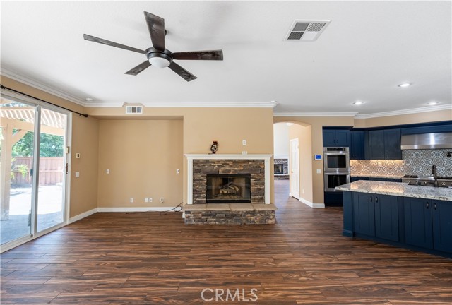 31465 Inverness Court, Temecula CA: https://media.crmls.org/medias/e76cffff-59a0-49c6-a2ac-ef738ed6fa79.jpg