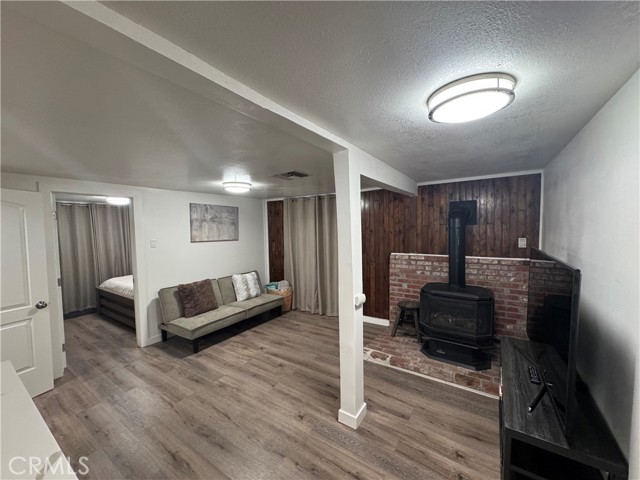 Detail Gallery Image 13 of 20 For 40419 Big Bear Bld, Big Bear Lake,  CA 92315 - 3 Beds | 2 Baths