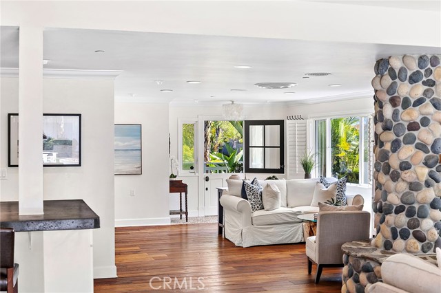 Detail Gallery Image 11 of 61 For 204 Esplanade, San Clemente,  CA 92672 - 4 Beds | 2/1 Baths