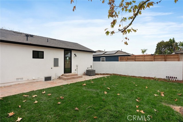 Detail Gallery Image 23 of 38 For 8334 Winsford Ave, Los Angeles,  CA 90045 - 5 Beds | 4 Baths