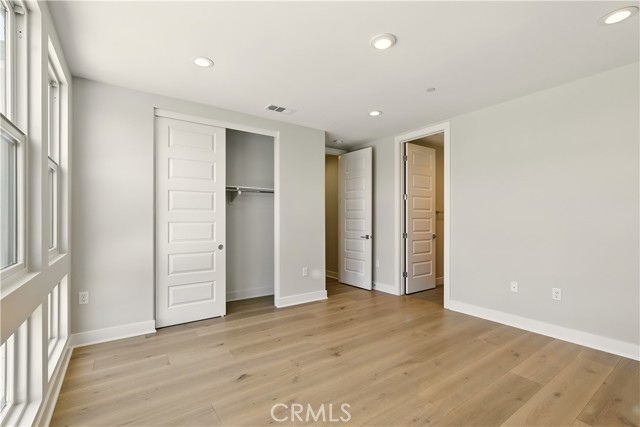 208 Stage, Irvine CA: https://media.crmls.org/medias/e76df1ac-6848-40f2-b46c-ad690902eeed.jpg