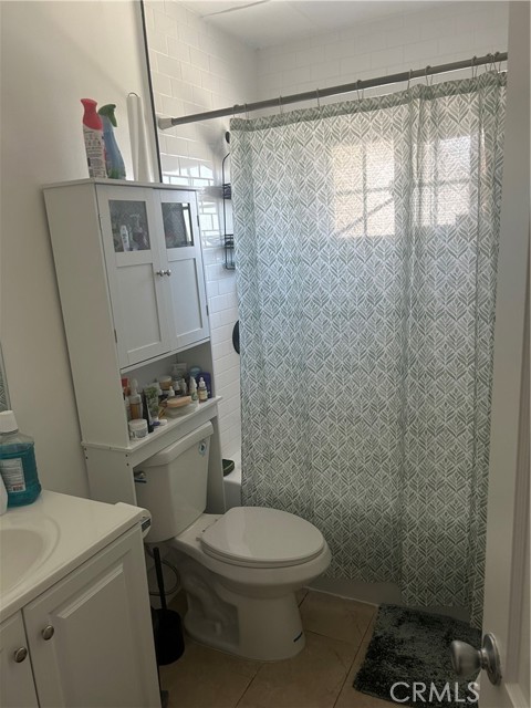 12532 Cranbrook Avenue, Hawthorne CA: https://media.crmls.org/medias/e76e1186-3c4d-424f-a2ad-0387511857d2.jpg