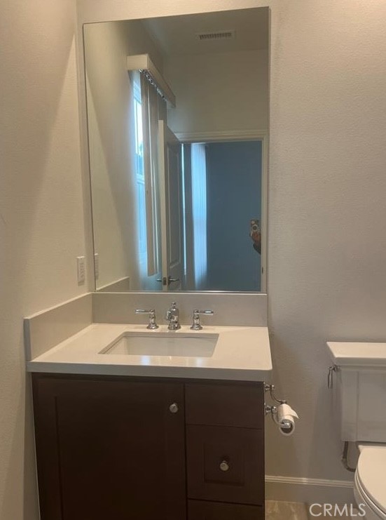 131 Yuba, Irvine CA: https://media.crmls.org/medias/e76e2893-520b-4c48-9aac-d5c71a35a75b.jpg