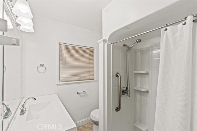 Detail Gallery Image 16 of 28 For 4763 E Washington Ave, Fresno,  CA 93702 - 3 Beds | 1 Baths
