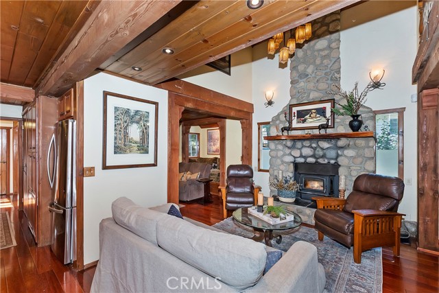 Detail Gallery Image 5 of 56 For 23280 Brookside Rd, Crestline,  CA 92325 - 3 Beds | 3/1 Baths