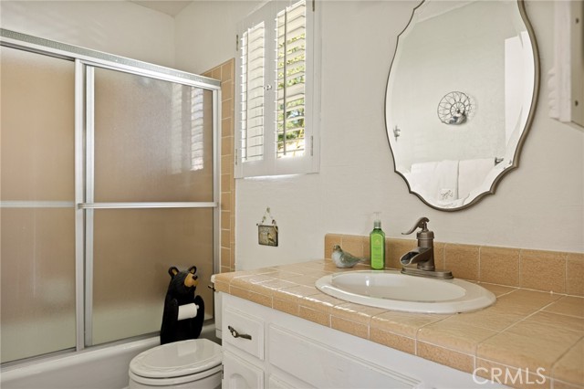 Detail Gallery Image 12 of 23 For 26495 Walnut Hills Dr, Lake Arrowhead,  CA 92391 - 3 Beds | 2 Baths