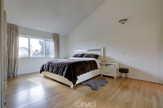 Detail Gallery Image 34 of 52 For 20442 Runnymede, Winnetka,  CA 91306 - 4 Beds | 3 Baths