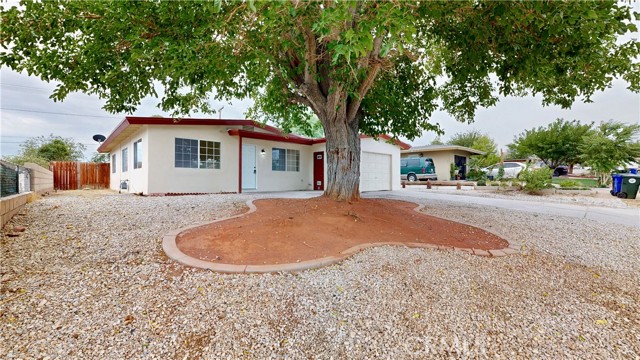 16631 Joshua Street, Victorville CA: https://media.crmls.org/medias/e77120f0-3187-48b5-b225-d9573b8ecfb1.jpg