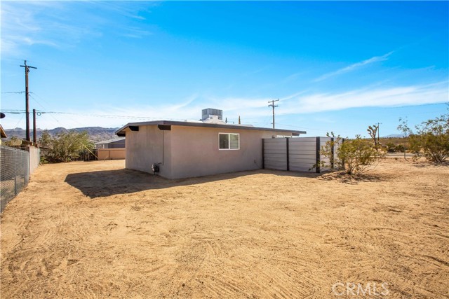 Detail Gallery Image 14 of 23 For 6029 Sunset Rd, Joshua Tree,  CA 92252 - 2 Beds | 1 Baths