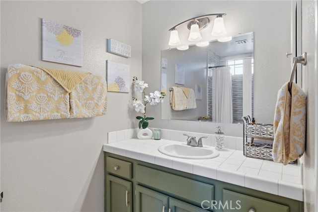Detail Gallery Image 19 of 41 For 17601 Newland #H,  Huntington Beach,  CA 92647 - 3 Beds | 2/1 Baths