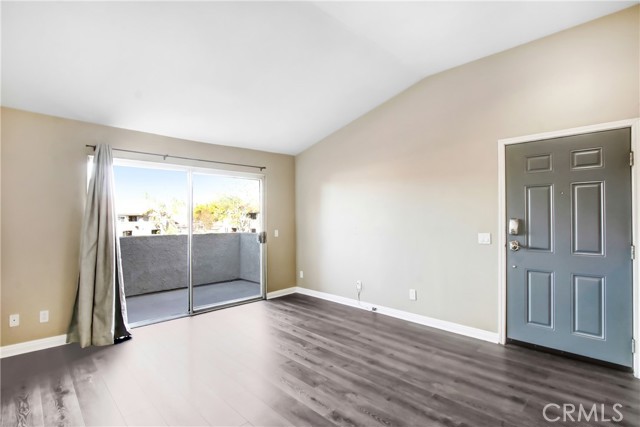 Detail Gallery Image 4 of 16 For 200 E Alessandro #106,  Riverside,  CA 92508 - 2 Beds | 2 Baths