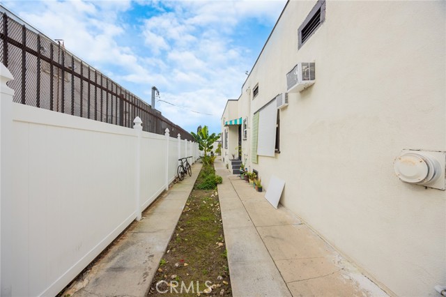 Detail Gallery Image 22 of 28 For 4019 S Van Ness Ave, Los Angeles,  CA 90062 - – Beds | – Baths