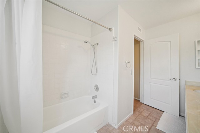 Detail Gallery Image 26 of 58 For 21159 via Noriega, Yorba Linda,  CA 92887 - 4 Beds | 3 Baths