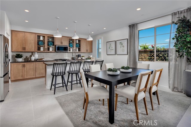 Detail Gallery Image 6 of 39 For 4112 Yarrow Paseo, Ontario,  CA 91761 - 3 Beds | 2/1 Baths