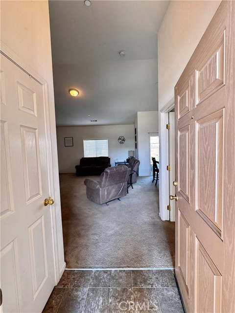 Detail Gallery Image 9 of 63 For 30912 Tadpole St, Visalia,  CA 93291 - 3 Beds | 2 Baths