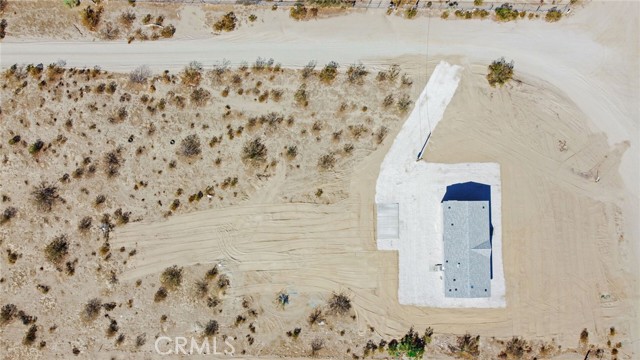 3727 South Street, Phelan CA: https://media.crmls.org/medias/e77718c1-23fd-49df-8159-9dea90cdee61.jpg