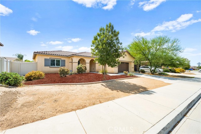 Detail Gallery Image 3 of 62 For 1676 Vibrant Gln, San Jacinto,  CA 92582 - 3 Beds | 2 Baths