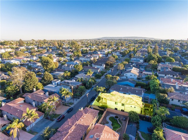 3613 Maple Avenue, Manhattan Beach, California 90266, 5 Bedrooms Bedrooms, ,4 BathroomsBathrooms,Residential,Sold,Maple,SB17240588