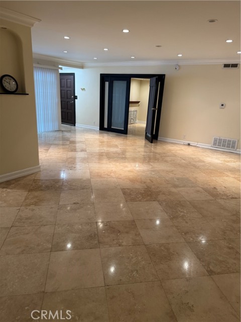 11370 W Sunset Boulevard, Los Angeles, CA 90049