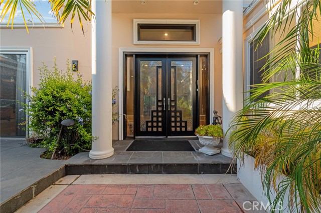 15737 Sutton Street, Encino CA: https://media.crmls.org/medias/e7786ee6-152e-4879-bf82-d21cb0b38c3f.jpg