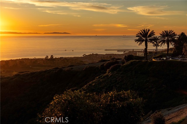 Detail Gallery Image 11 of 32 For 2 Channel Vista, Newport Coast,  CA 92657 - 5 Beds | 4/1 Baths