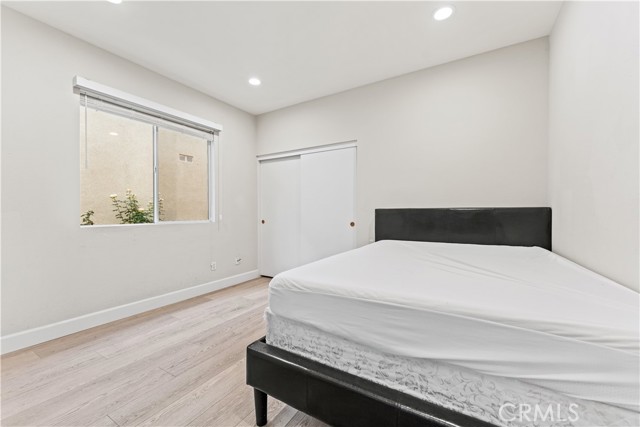 Detail Gallery Image 15 of 31 For 21 New Jersey, Irvine,  CA 92606 - 5 Beds | 3 Baths