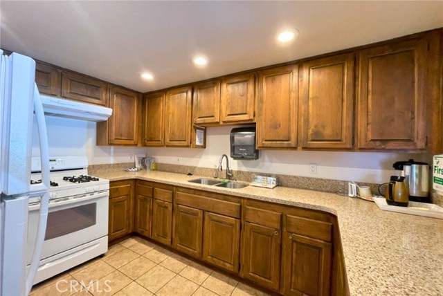 Detail Gallery Image 24 of 38 For 1704 Garnette Dr, San Luis Obispo,  CA 93405 - 3 Beds | 2 Baths