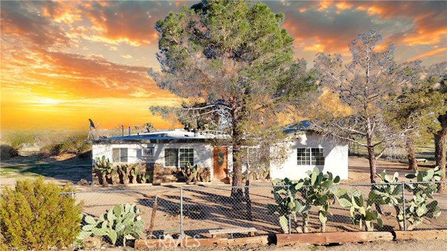 3413 Goleta, Yucca Valley CA: https://media.crmls.org/medias/e77a5850-2038-4170-847c-9f13daad8291.jpg