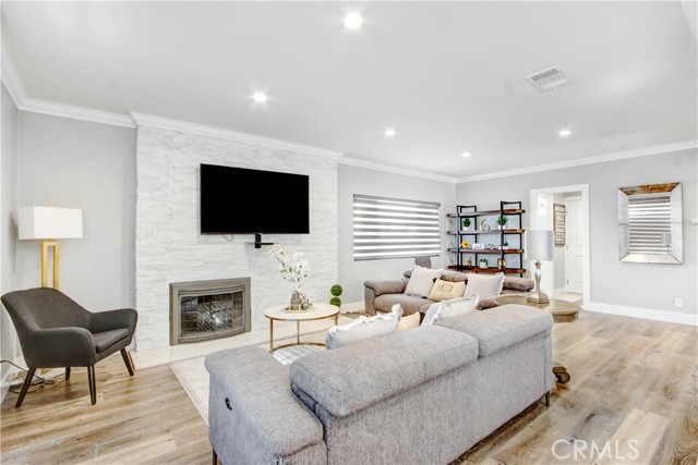 Detail Gallery Image 7 of 20 For 2606 Greenhill Dr, Fullerton,  CA 92833 - 4 Beds | 3/1 Baths