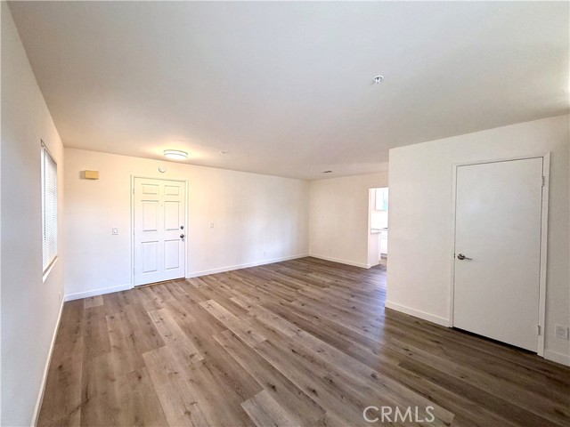 Detail Gallery Image 3 of 12 For 402 N Curtis Ave a,  Alhambra,  CA 91801 - 2 Beds | 1/1 Baths