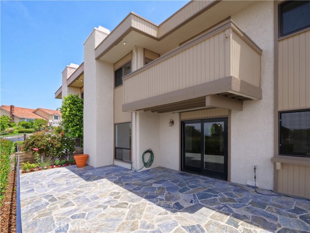 24 Peartree Lane, Rolling Hills Estates, California 90274, 3 Bedrooms Bedrooms, ,2 BathroomsBathrooms,Residential,Sold,Peartree,PV22104404