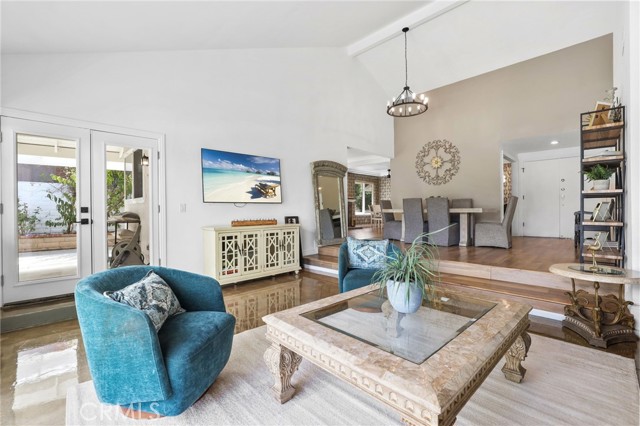 463 S Westridge Circle, Anaheim CA: https://media.crmls.org/medias/e77d5aca-3958-462f-b23b-f4fc8ba63de1.jpg
