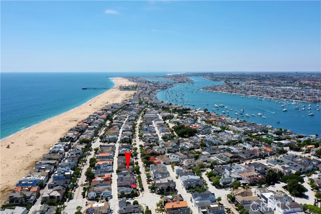 Detail Gallery Image 6 of 25 For 2027 Miramar Dr, Newport Beach,  CA 92661 - 2 Beds | 1/1 Baths