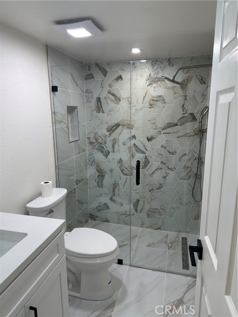 4201 Las Virgenes Road, Calabasas CA: https://media.crmls.org/medias/e77e0d53-a398-4eea-a84d-5fae77468545.jpg