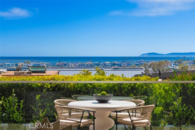 1501 Serenade, Corona del Mar CA: https://media.crmls.org/medias/e77e1ff1-d07d-4089-8438-5499a929c3fe.jpg