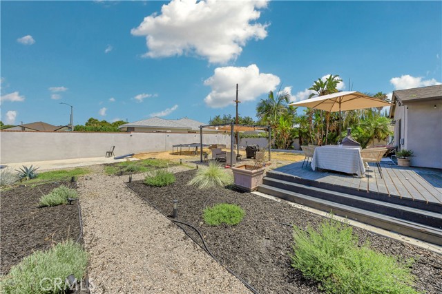 17971 Theodora Drive, Tustin CA: https://media.crmls.org/medias/e77e6a95-5fc7-41ea-ad4a-278908f2f889.jpg
