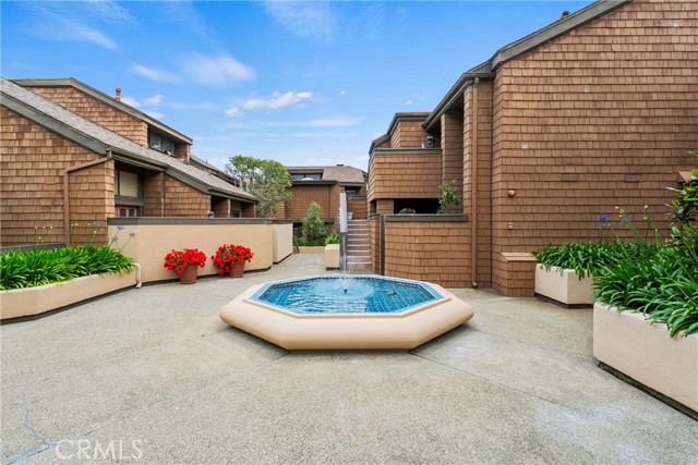Detail Gallery Image 16 of 20 For 2 Canyon Island Dr #2,  Newport Beach,  CA 92660 - 2 Beds | 2 Baths