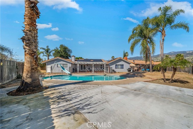 Detail Gallery Image 35 of 38 For 2649 28th, Highland,  CA 92346 - 4 Beds | 2 Baths