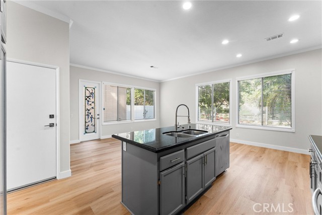 Detail Gallery Image 5 of 20 For 21 Belvedere, Aliso Viejo,  CA 92656 - 3 Beds | 2/1 Baths