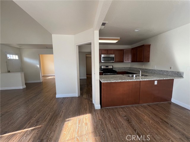 Detail Gallery Image 17 of 21 For 7685 Haven Ave, Rancho Cucamonga,  CA 91730 - 3 Beds | 3 Baths