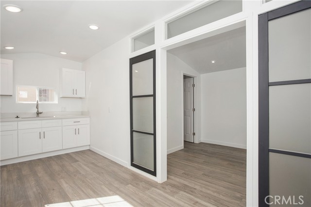 251 Avenida Del Mar, San Clemente CA: https://media.crmls.org/medias/e77f3d86-6d77-4e25-ad2d-22926ef69401.jpg