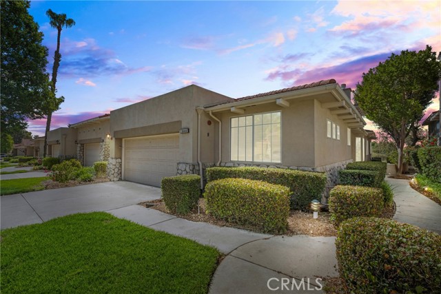 Detail Gallery Image 1 of 39 For 1444 Upland Hills Dr N, Upland,  CA 91784 - 2 Beds | 2/1 Baths