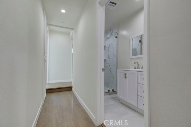 Detail Gallery Image 15 of 26 For 7710 Wentworth St, Tujunga,  CA 91042 - 4 Beds | 2 Baths