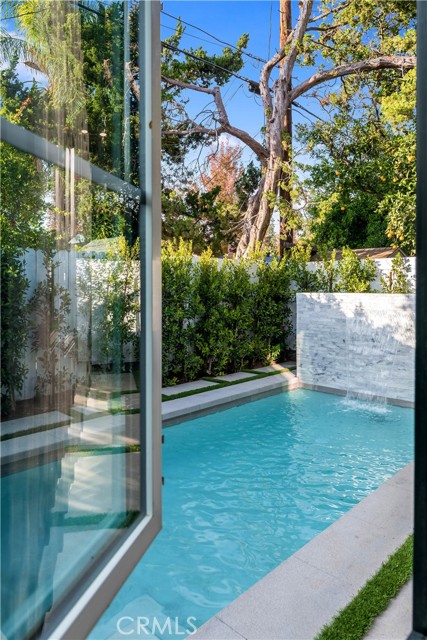 Detail Gallery Image 51 of 55 For 5323 Allott Ave, Sherman Oaks,  CA 91401 - 4 Beds | 4/1 Baths