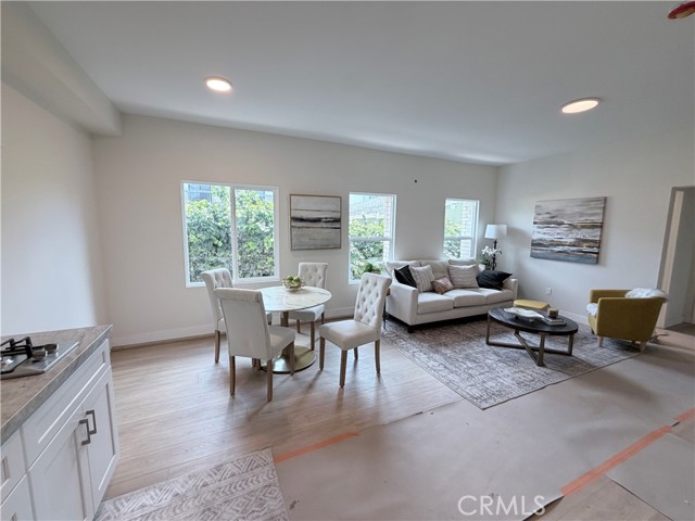 Detail Gallery Image 4 of 9 For 125 W Chestnut St #101,  Glendale,  CA 91204 - 1 Beds | 1 Baths