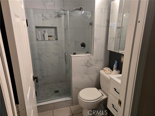 Detail Gallery Image 8 of 14 For 18825 18825 Roberts Rd., Riverside,  CA 92508 - 3 Beds | 2 Baths