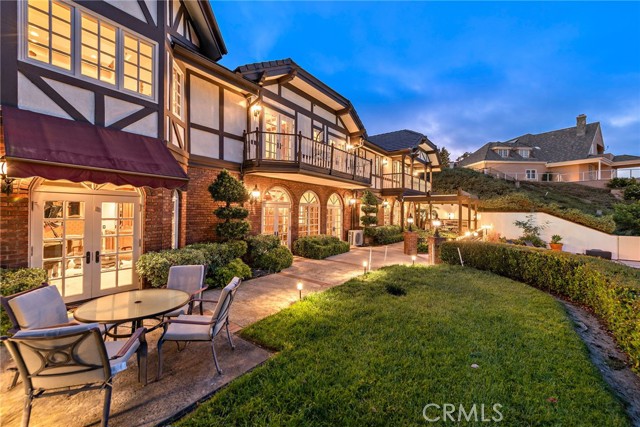 26126 Oroville Place, Laguna Hills CA: https://media.crmls.org/medias/e7822d31-fd34-4f8d-a4f3-0c0f12786397.jpg