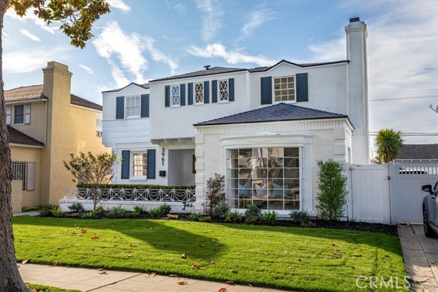 Detail Gallery Image 2 of 42 For 3961 Hepburn Ave, Los Angeles,  CA 90008 - 2 Beds | 2 Baths